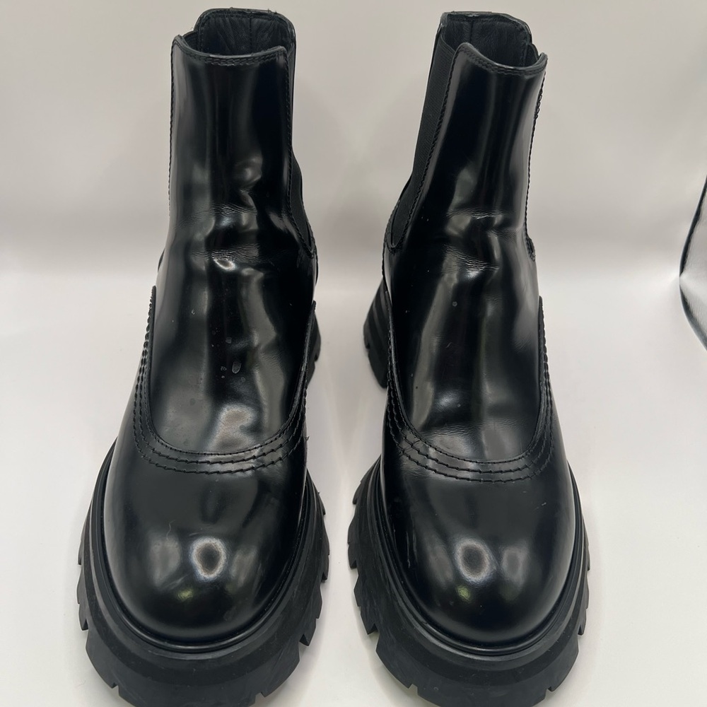 Alexander McQueen Wander Chelsea boots - Picture 4 of 9